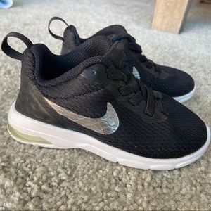 Nike Toddler AirMax Motion LW Shoes Black/Silver